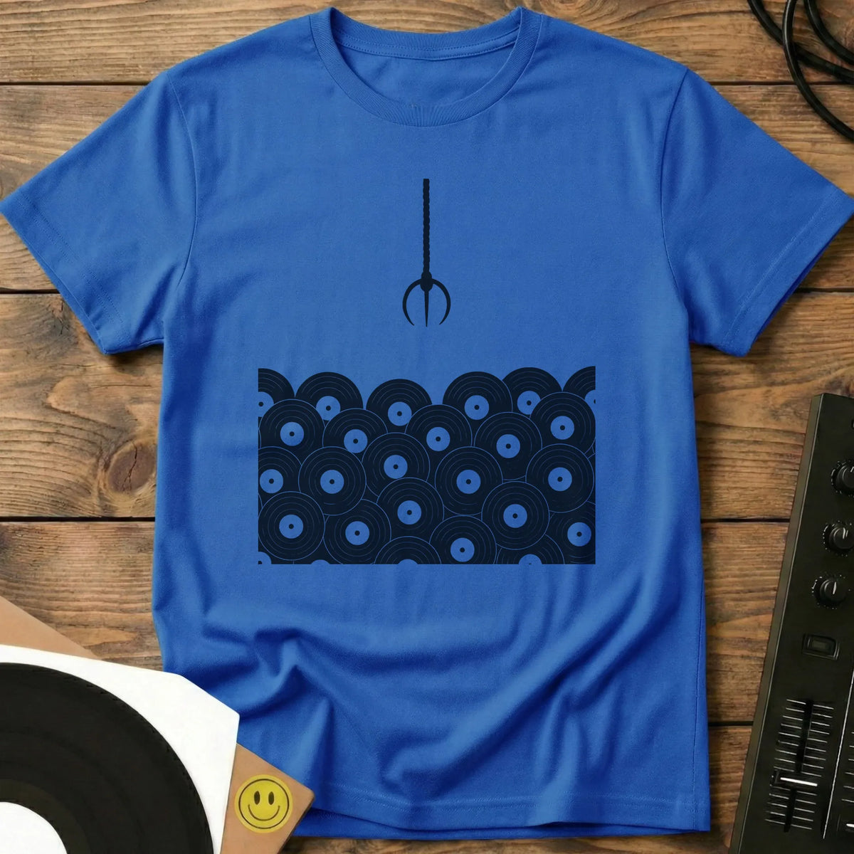 Record Grab T-Shirt Royal / S Record Grab T-Shirt