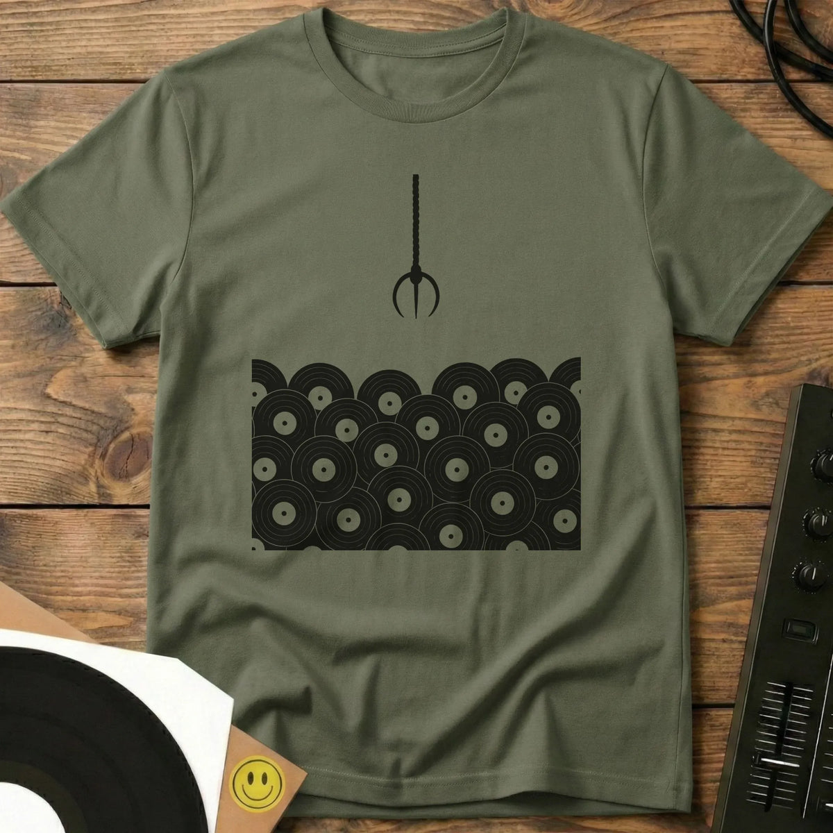 Record Grab T-Shirt Military Green / S Record Grab T-Shirt