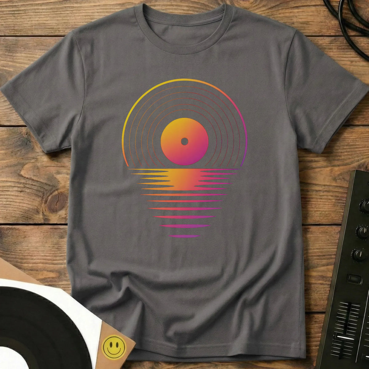Record Sunrise T-Shirt Charcoal / S Record Sunrise T-Shirt