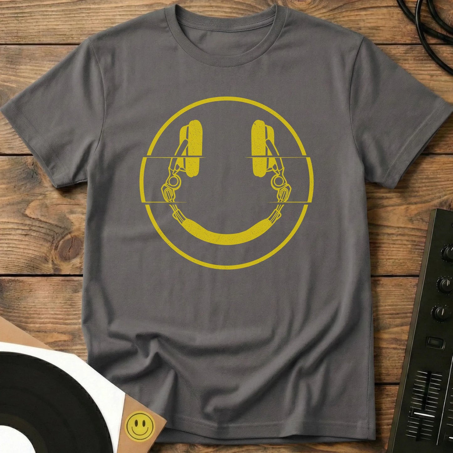 Smiley DJ Glitch T-Shirt Charcoal / S Smiley DJ Glitch T-Shirt