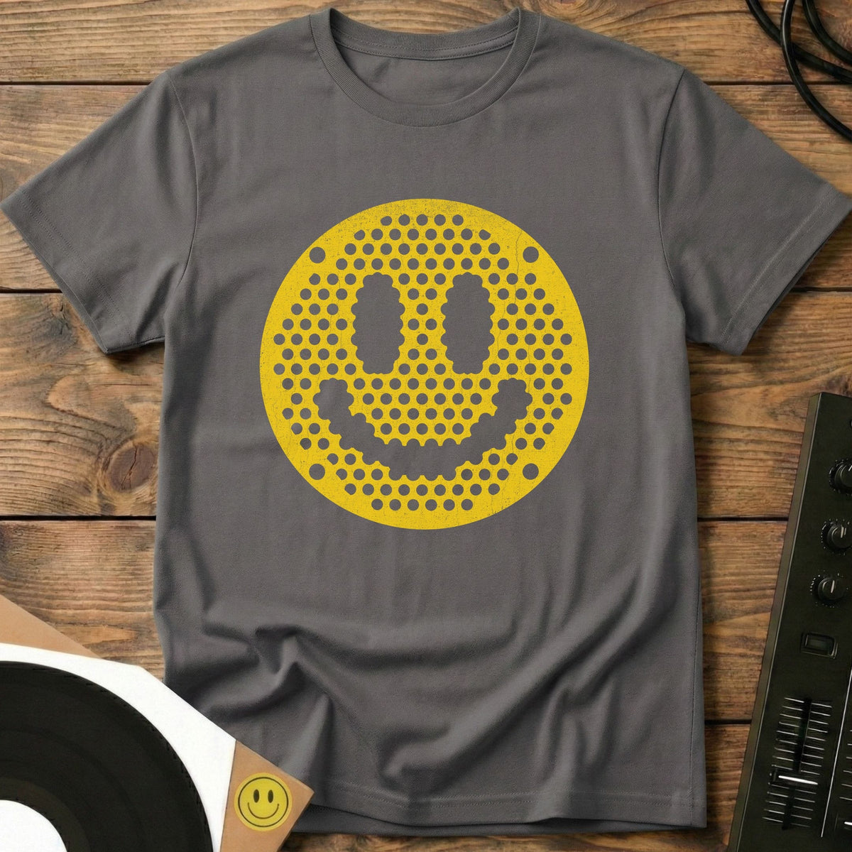 Smiley Speaker Grille t-shirt in Charcoal