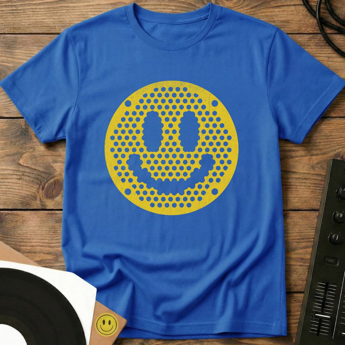 Smiley Speaker Grille t-shirt in Royal