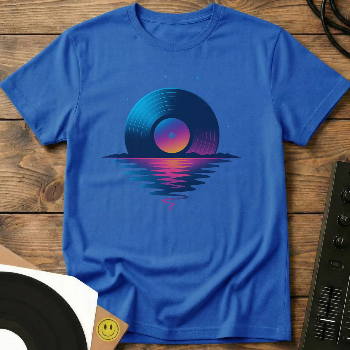 Vinyl Sunset T-Shirt Royal / S Vinyl Sunset T-Shirt