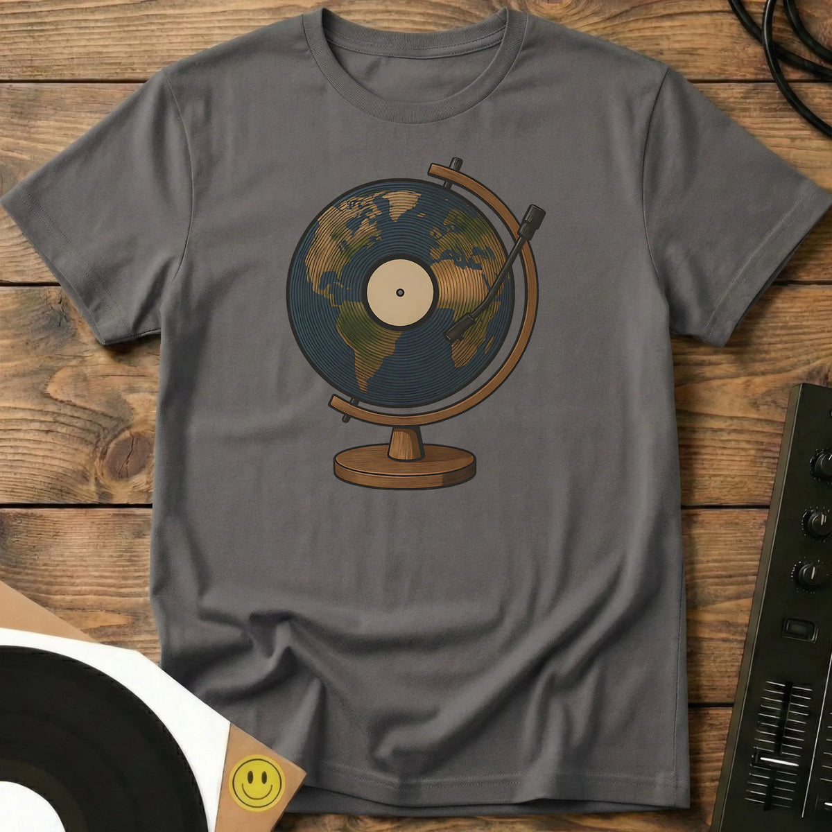 World On Wax T-Shirt Charcoal / S World On Wax T-Shirt